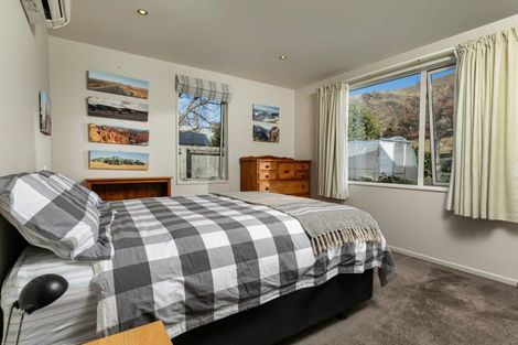 Photo of property in 50 Kelliher Drive, Wanaka, 9305
