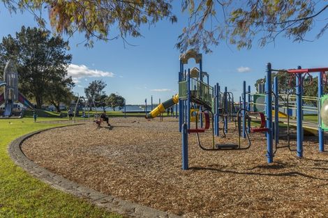 Photo of property in 3 Tenth Avenue, Tauranga, 3110