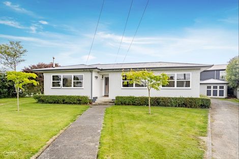 Photo of property in 4 Massey Street, Greytown, 5712