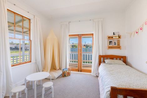 Photo of property in 23 Dee Street, Otane, 4202