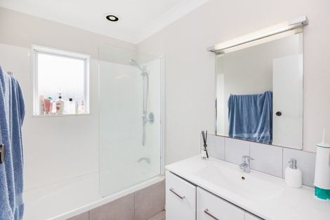 Photo of property in 86 Benmore Avenue, Cloverlea, Palmerston North, 4412