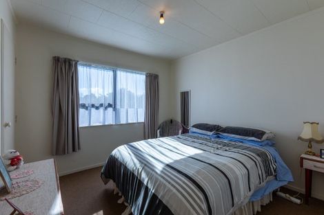 Photo of property in 16 Burgoyne Street, Woodville, 4920