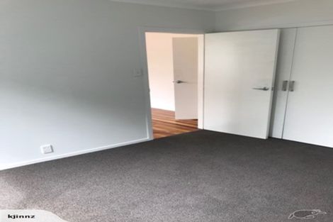 Photo of property in 2/74 Creswick Terrace, Northland, Wellington, 6012