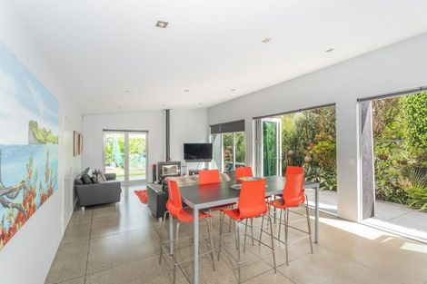 Photo of property in 40 Pauanui Beach Road, Pauanui, Hikuai, 3579