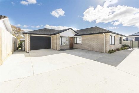 Photo of property in 71a Solar Road, Glen Eden, Auckland, 0602