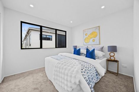 Photo of property in 8/6 Robertson Road, Ranui, Auckland, 0612