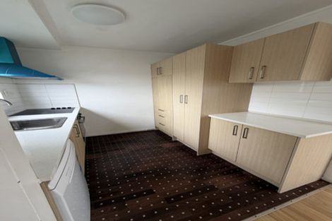 Photo of property in 3/11 Fruitvale Road, New Lynn, Auckland, 0600