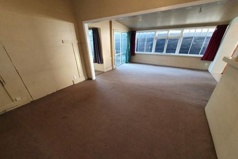 Photo of property in 25 Marine Parade, North New Brighton, Christchurch, 8083