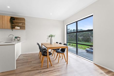 Photo of property in 17 Barrel Crescent, Swanson, Auckland, 0614