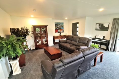 Photo of property in 3 Roebuck Street, Westport, 7825