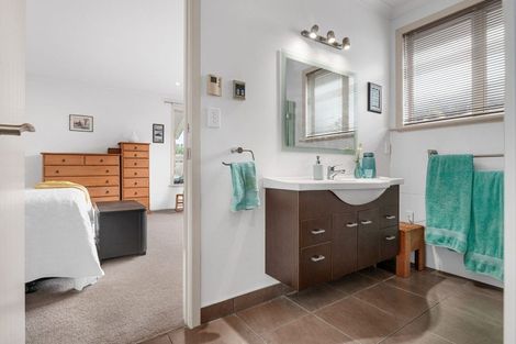 Photo of property in 52 Magellan Rise, Flagstaff, Hamilton, 3210