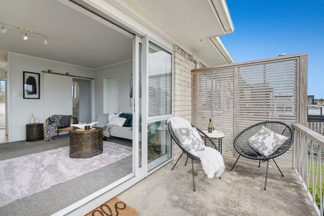 Photo of property in 1/941 Whangaparaoa Road, Manly, Whangaparaoa, 0930