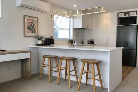 Photo of property in 2/108 Edgeware Road, St Albans, Christchurch, 8014