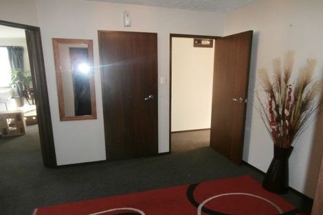 Photo of property in 5 Salford Avenue, Redwood, Christchurch, 8051
