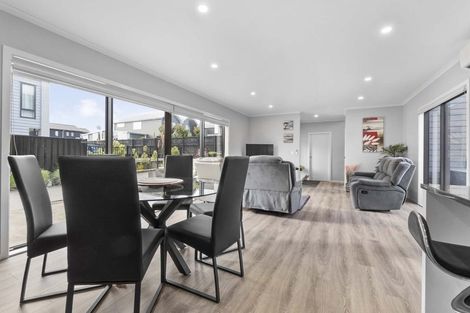 Photo of property in 13/15u Onukutara Place, Huntington, Hamilton, 3281