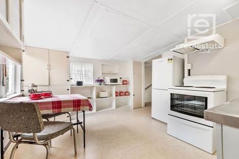 Photo of property in 49 Roberts Road, Te Atatu South, Auckland, 0610