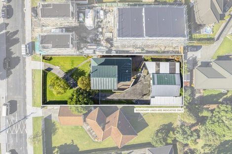 Photo of property in 49 Neil Avenue, Te Atatu Peninsula, Auckland, 0610