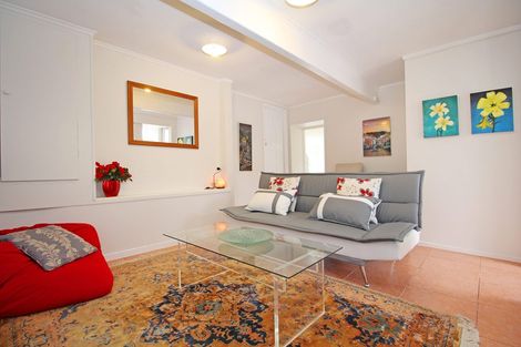 Photo of property in 37 Larne Avenue, Pakuranga Heights, Auckland, 2010
