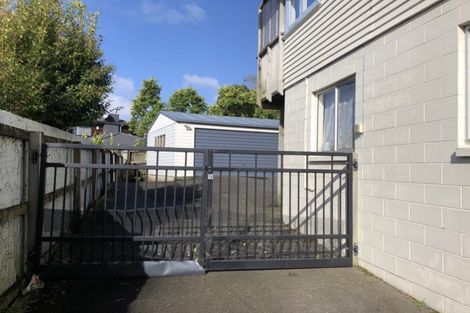 Photo of property in 9 Statesman Street, Henderson, Auckland, 0612