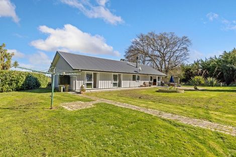 Photo of property in 36 Bridge Street, Coalgate, 7673