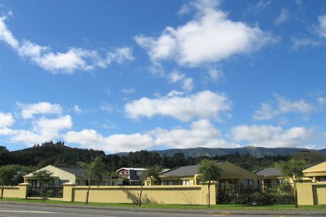 Photo of property in 10/1094 Fergusson Drive, Clouston Park, Upper Hutt, 5018