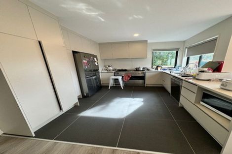 Photo of property in 6a Blenheim Street, Glenfield, Auckland, 0629