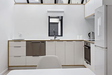 Photo of property in 2/388 Montreal Street, Christchurch Central, Christchurch, 8013