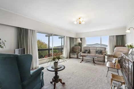 Photo of property in 2/371 East Coast Road, Mairangi Bay, Auckland, 0630