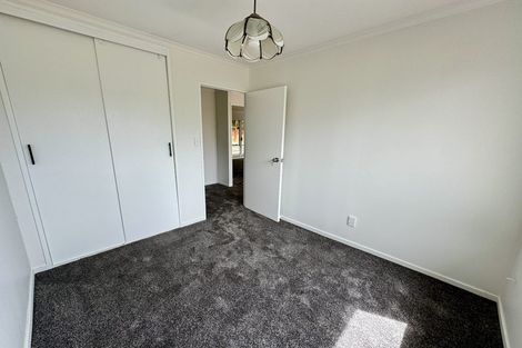 Photo of property in 6 Porter Avenue, Te Atatu South, Auckland, 0610