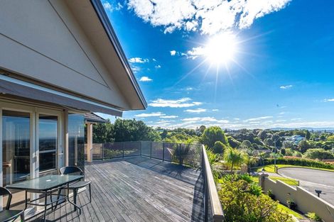 Photo of property in 14r Estates Terrace, Welcome Bay, Tauranga, 3175