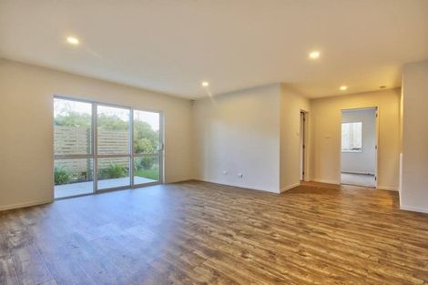 Photo of property in 24 Spyglass Street, Red Beach, 0932