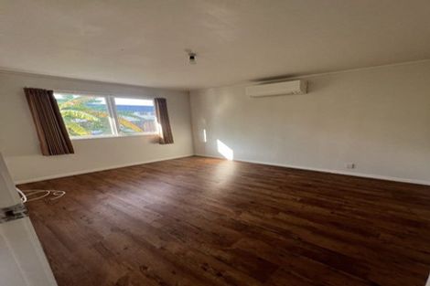 Photo of property in 13 Vina Place, Massey, Auckland, 0614