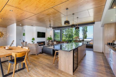 Photo of property in 6 Keitha Place, Kinloch, Taupo, 3377