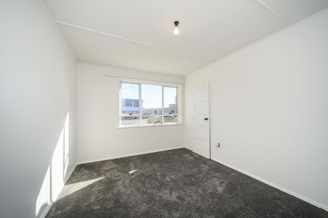 Photo of property in 928 Tremaine Avenue, Roslyn, Palmerston North, 4414