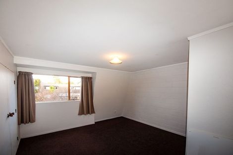 Photo of property in 93 Churton Drive, Churton Park, Wellington, 6037