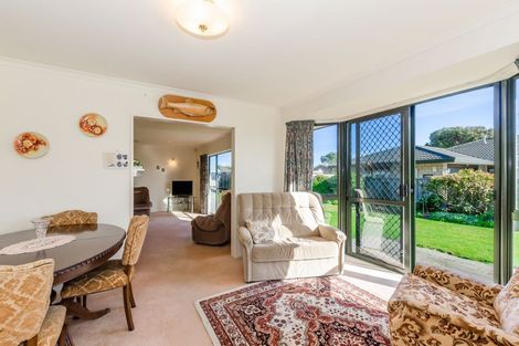 Photo of property in 76 Parata Street, Waikanae, 5036