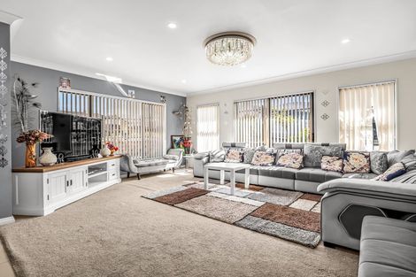 Photo of property in 9 Goh Place, Manurewa, Auckland, 2105