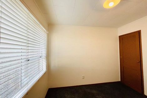 Photo of property in 72 Kaipatiki Road, Glenfield, Auckland, 0629