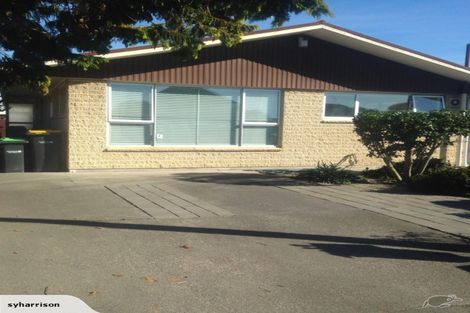 Photo of property in 77 Memorial Avenue, Ilam, Christchurch, 8053