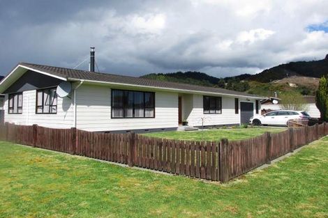 Photo of property in 55 Church Street, Reefton, 7830