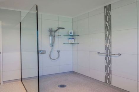 Photo of property in 6 Paretai Grove, Waikanae, 5036