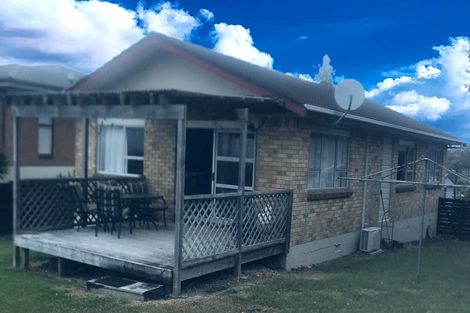 Photo of property in 22 Penton Road, Stanmore Bay, Whangaparaoa, 0932