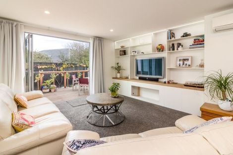 Photo of property in 93b Beachville Road, Redcliffs, Christchurch, 8081