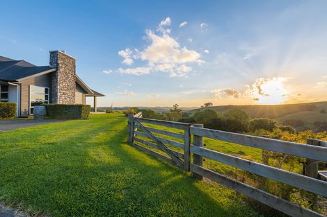 Photo of property in 89 Taylor Road, Waimauku, 0882