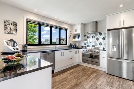 Photo of property in 65 Racecourse Road, Winton, 9782