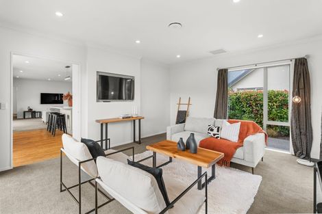 Photo of property in 14 Rockport Place, Parklands, Christchurch, 8083