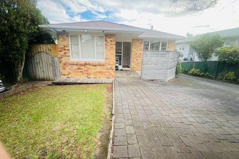 Photo of property in 172 Forrest Hill Road, Forrest Hill, Auckland, 0620