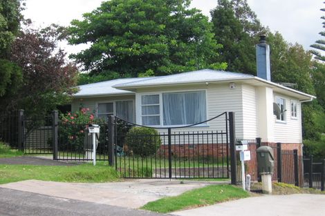 Photo of property in 83 Stottholm Road, Titirangi, Auckland, 0604