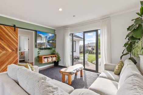 Photo of property in 3 Dalesford Street, Silverdale, Hamilton, 3216