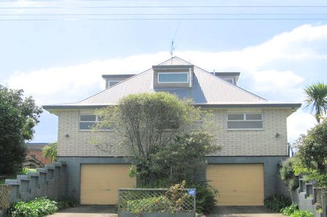 Photo of property in 1/1041 Papamoa Beach Road, Papamoa Beach, Papamoa, 3118